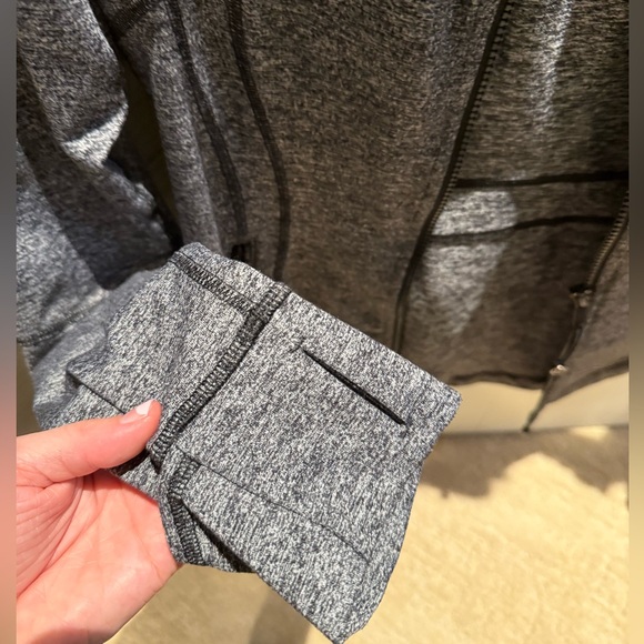 Lululemon gray define zip up jacket - Picture 4 of 11